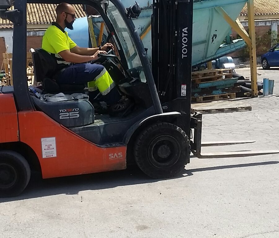 MANEJO SEGURO DE CARRETILLAS PARA HEROGRA FERTILIZANTES