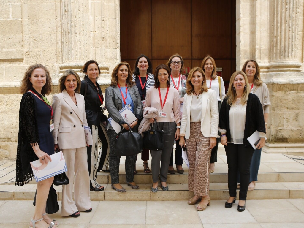 LA ASOCIACIÓN MUJER Y TRABAJO VISITA EL PARLAMENTO ANDALUZ